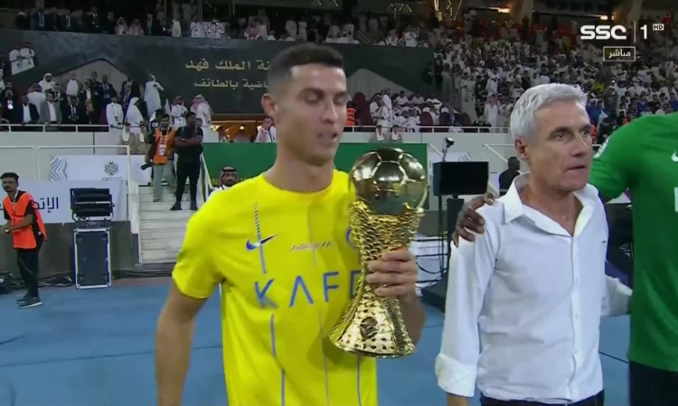 p..C.Ronaldo scored twice, Al Nassr came back to win the Arab Champions Cup in a lack of players, making the fans crazy.p - LifeAnimal