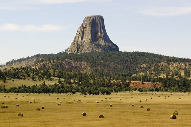 The mystery of "Devil's tower" persists for 50 million years - Canavi
