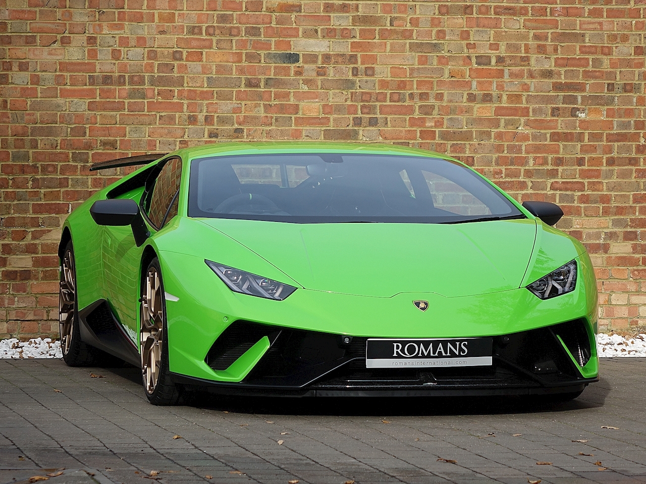 Raw Power Personified: Meet the Lamborghini Huracan Performante LP640-4 - VGO News