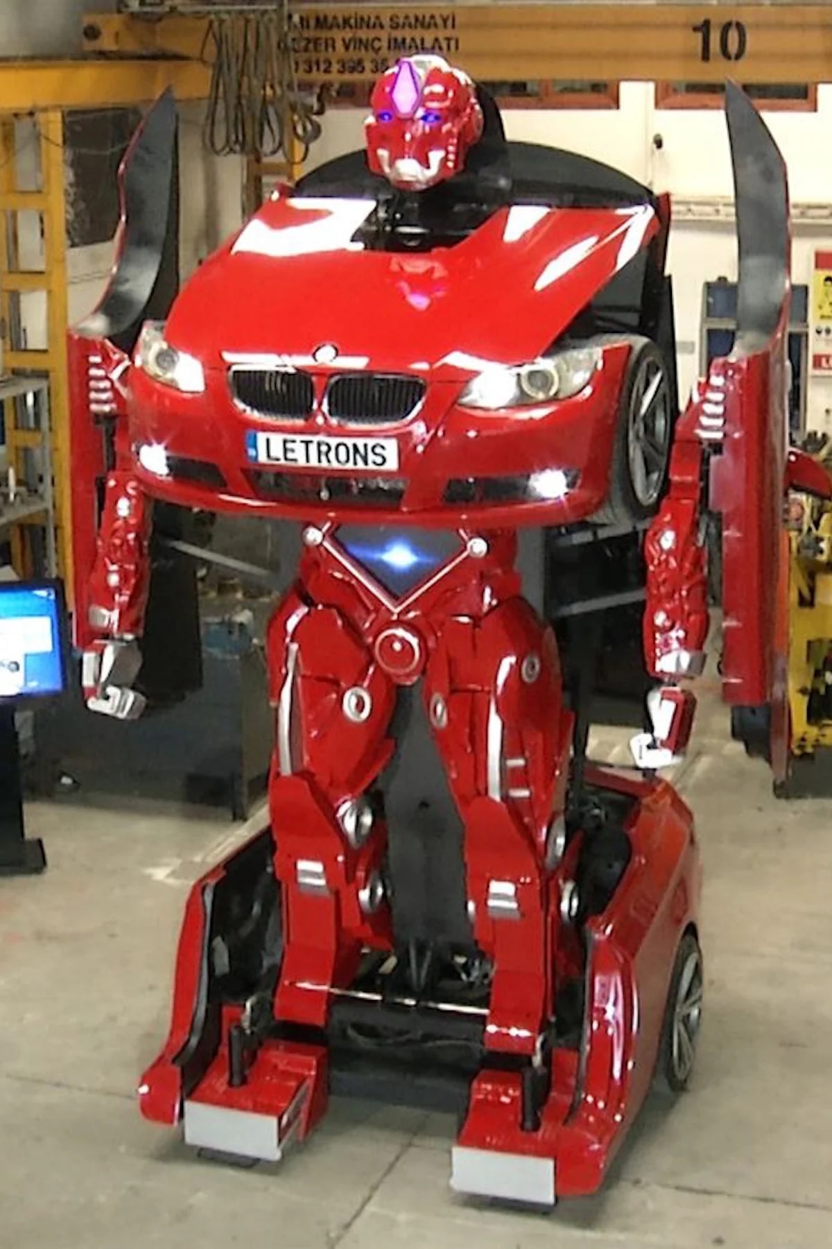 Real-life Transformers car changes from sporty BMW into a robot - and then starts chatting away - VGO News