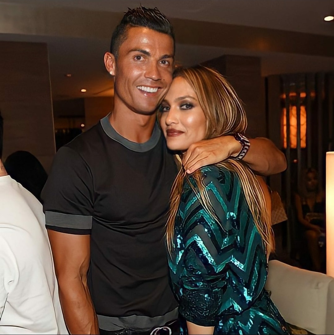 The relationship between Cristiano Ronaldo and Jennifer Lopez is so passionate that Ronaldo's female fans are jealous.kat - Life Begin