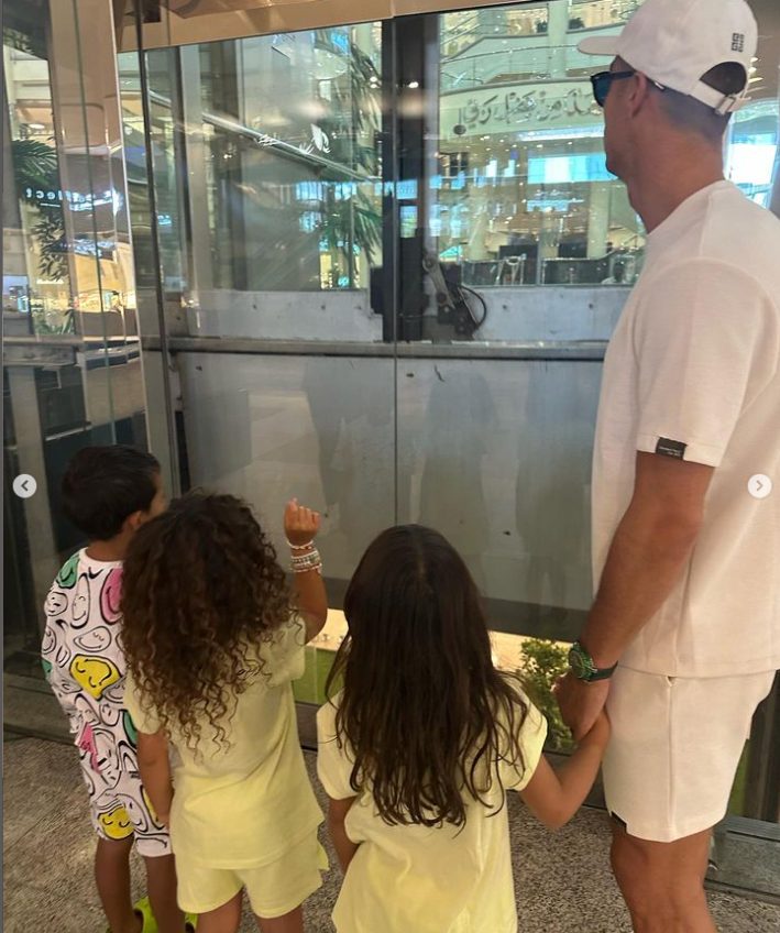 Cristiano Ronaldo’s girlfriend Georgina Rodriguez shares hilariously adorable snap of kids posing as Spiderman - Sports News