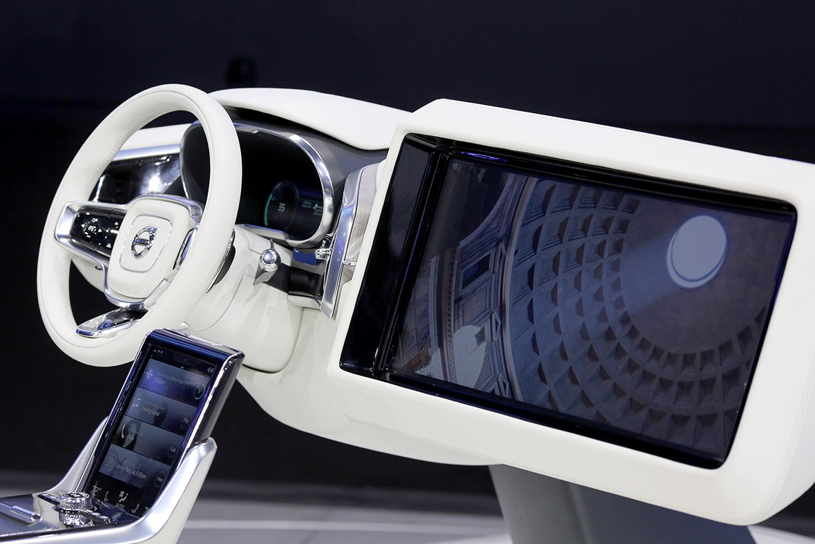 Sit back and relax: Volvo unveils concept interior for its self-driving car with reclining seats and pop-up TV screens - VGO News