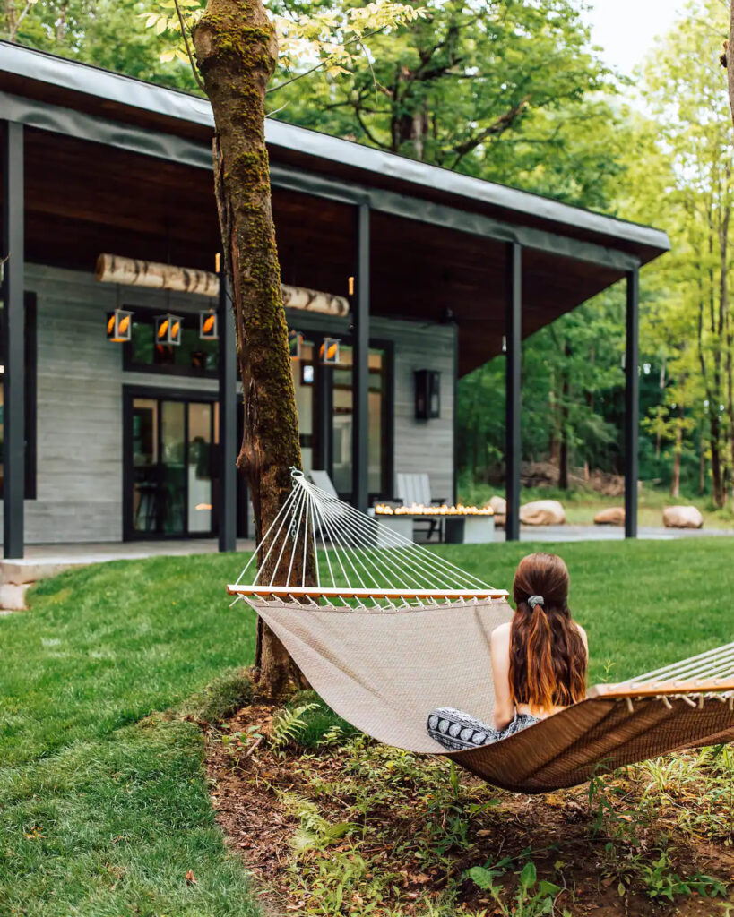 Stunning Hickory Look Tiny House with Exquisite Design - Olym News