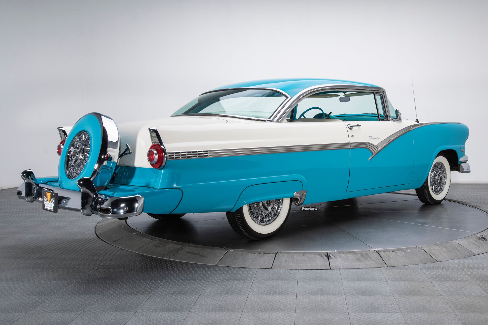 The Classic Elegance of the 1956 Ford Fairlane Victoria Coupe - Breaking International