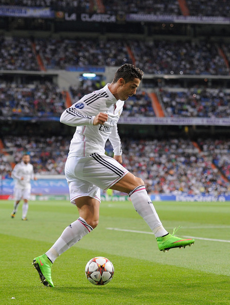 Skills that help Cristiano Ronaldo break a series of goalscoring records