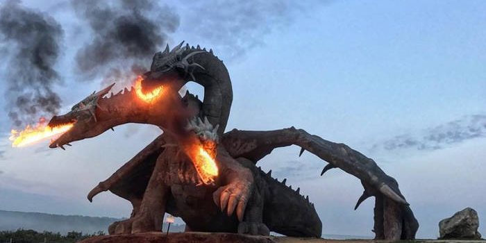 The village of Kamenka has revealed a colossal sculpture of a three-headed dragon that can shoot real fireballs. - bumkeo