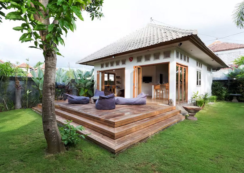 37 Beautiful "Tropical Style One-storey House" Ideas in the Midst of Nature -