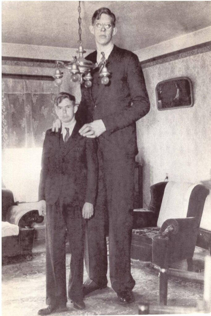 Giant Human 7 to 8 Feet Tall, Larger Than The Average Person, Ever Lived in Ecurdor