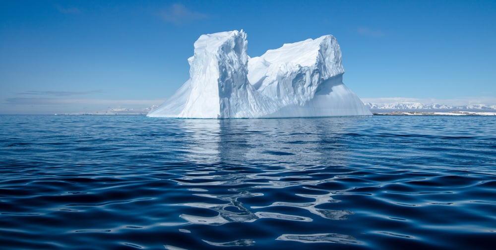 The bottom of an iceberg has beautiful colors, where is the origin - Nano Machine News