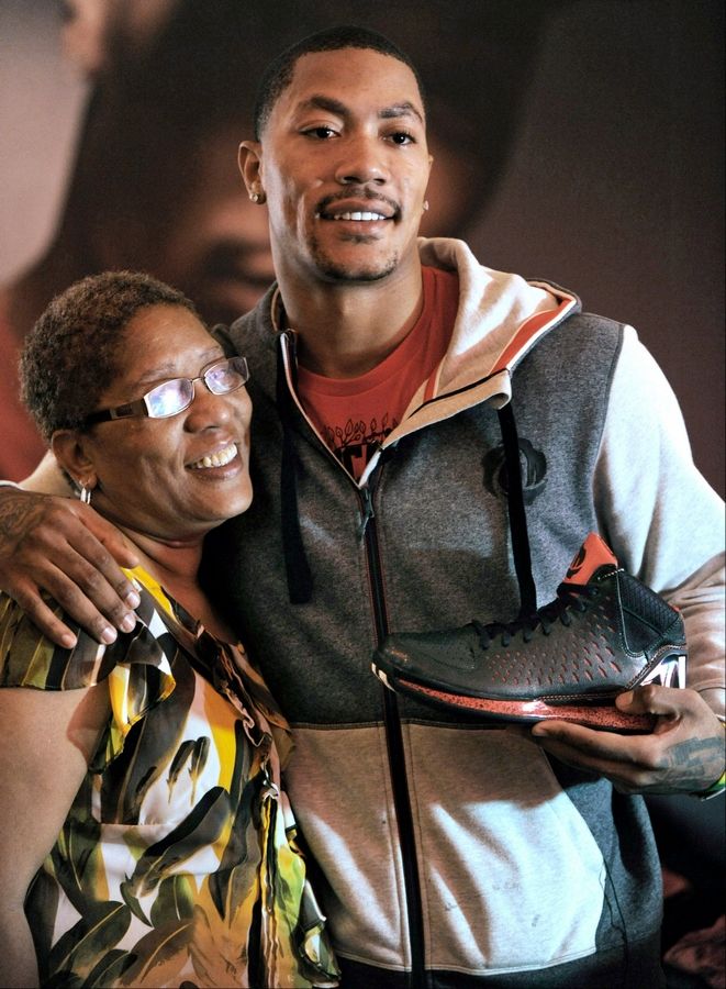 Derrick Rose claims his family of four lived on $20 to $50 for two weeks because his mother worked two jobs