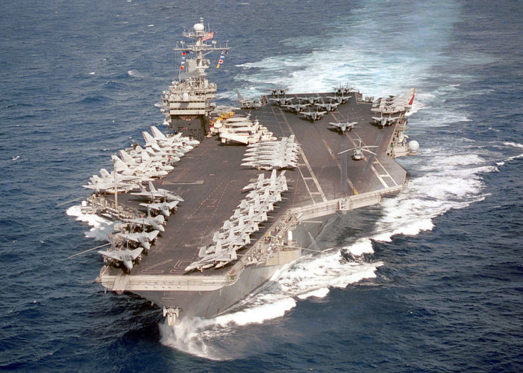 US Navy Sells Aircraft Carriers to Scrap Dealers for a Cent Each.hongnhung