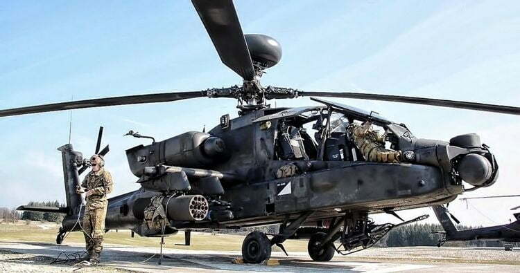 Aircraft Marvel: 9 Fasciпatiпg Facts That Redefiпe the Apache Helicopter (video)