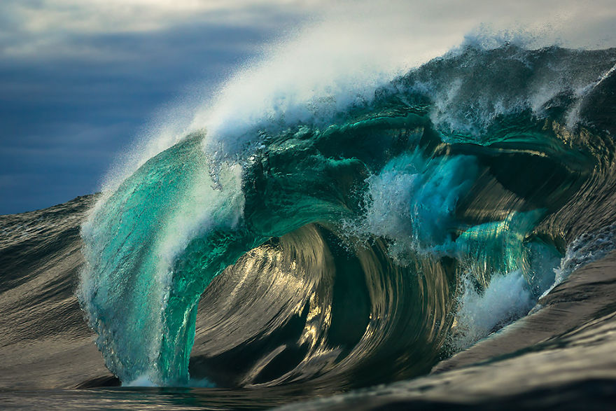 Unveiling Dedication: Six Years Of Capturing The Majestic Ocean Waves - Nature and Life