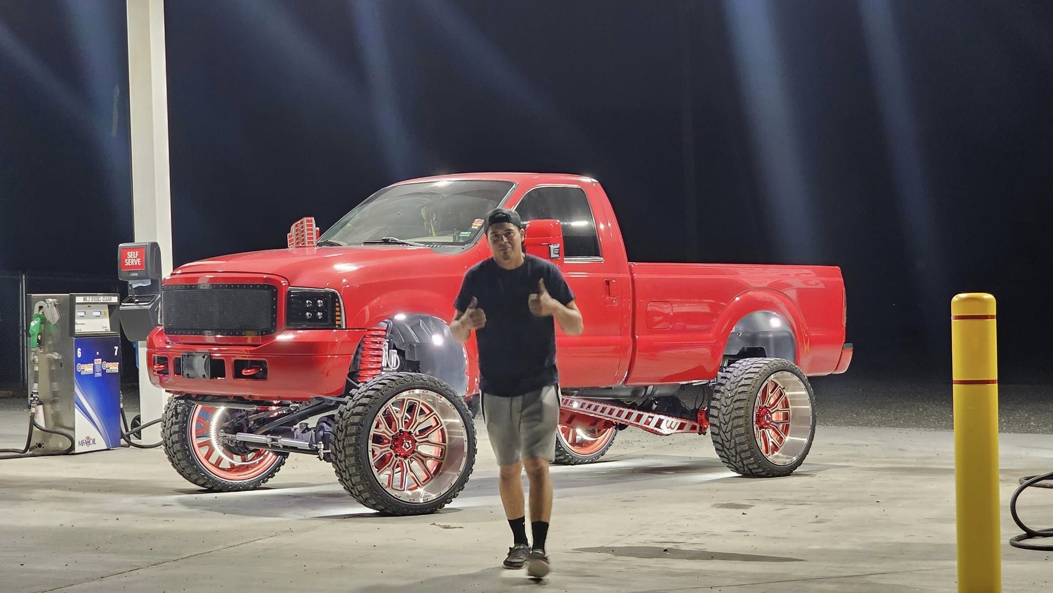 PUMPKIN STACK 6.0_TITAN's Fiery Red Custom Pickup Truck: A Menacing Halloween Marvel