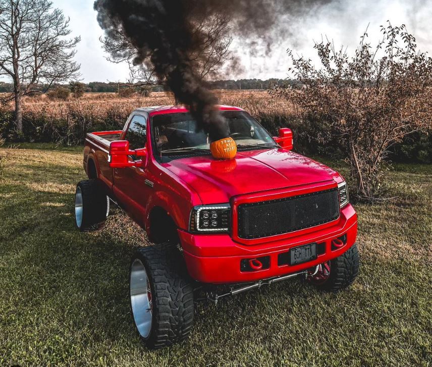 PUMPKIN STACK 6.0_TITAN's Fiery Red Custom Pickup Truck: A Menacing Halloween Marvel