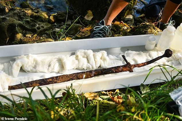 Archaeologists find medieval 'Excalibur' sword in Bosnian lake - T-News