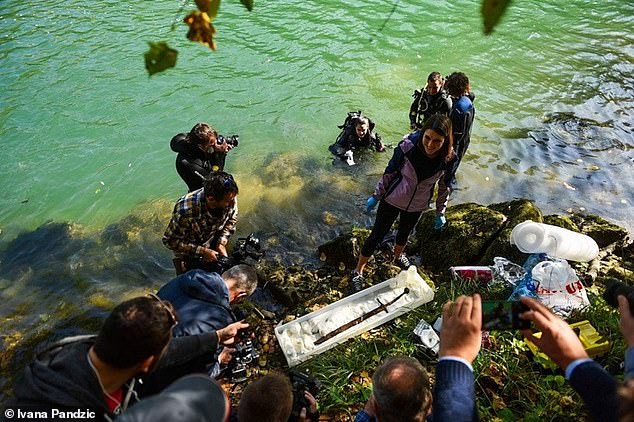 Archaeologists find medieval 'Excalibur' sword in Bosnian lake - T-News