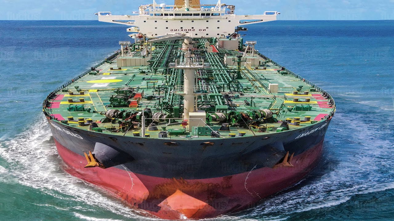 Behind the Scenes: Life Aboard Tankers Moving $150 Million Worth of Oil (Video)