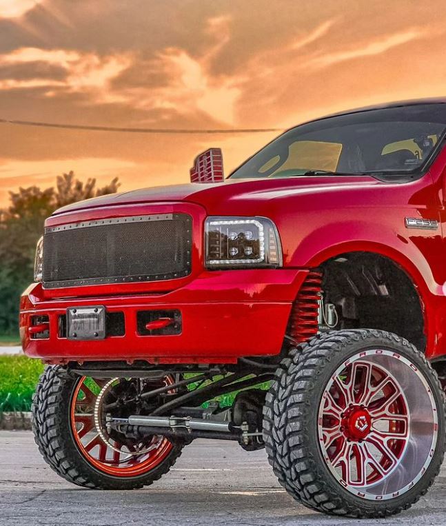 PUMPKIN STACK 6.0_TITAN's Fiery Red Custom Pickup Truck: A Menacing Halloween Marvel