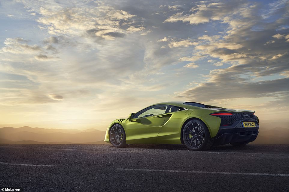 McLaren's Eco-Friendly Supercar: British Automaker Unveils the Artura, a 205mph Hybrid that Can Cruise Electrically in Urban Areas - amazingmindscape.com
