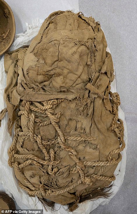 1,000-year-old mummies of 20 people discovered in Peru may have undergone ritual sacrifice - T-News