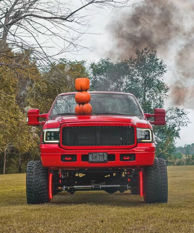 PUMPKIN STACK 6.0_TITAN's Fiery Red Custom Pickup Truck: A Menacing Halloween Marvel