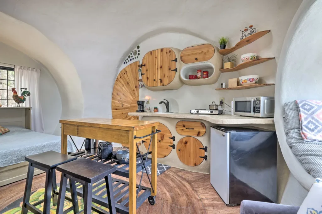 Cute 25 Square Meters Tiny House