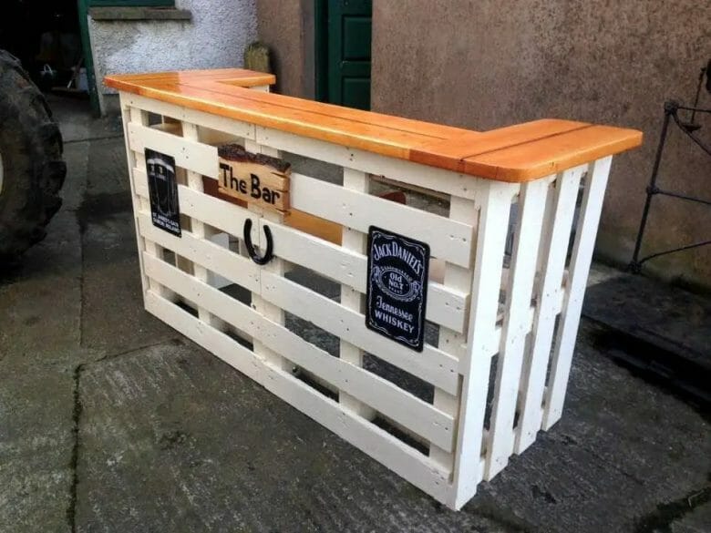 28 Awesome Bar Counter Ideas With "Wooden Pallets" For Your Inspiration -