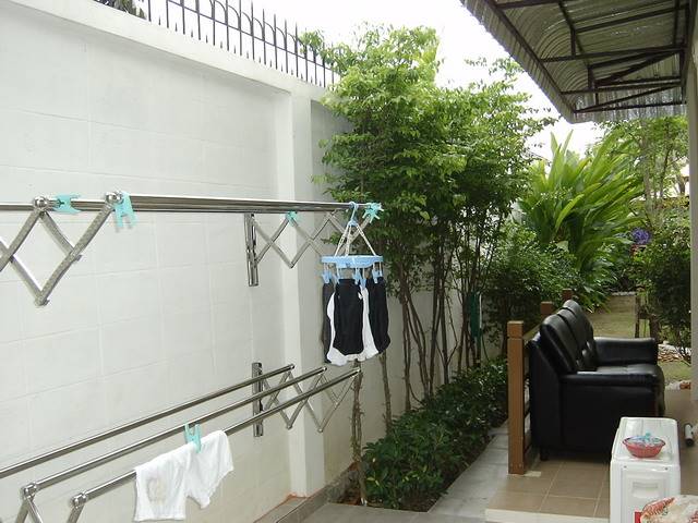 38 Ideas for "Outdoor Clotheslines & Drying Racks" That Will Save Your Indoor Space -