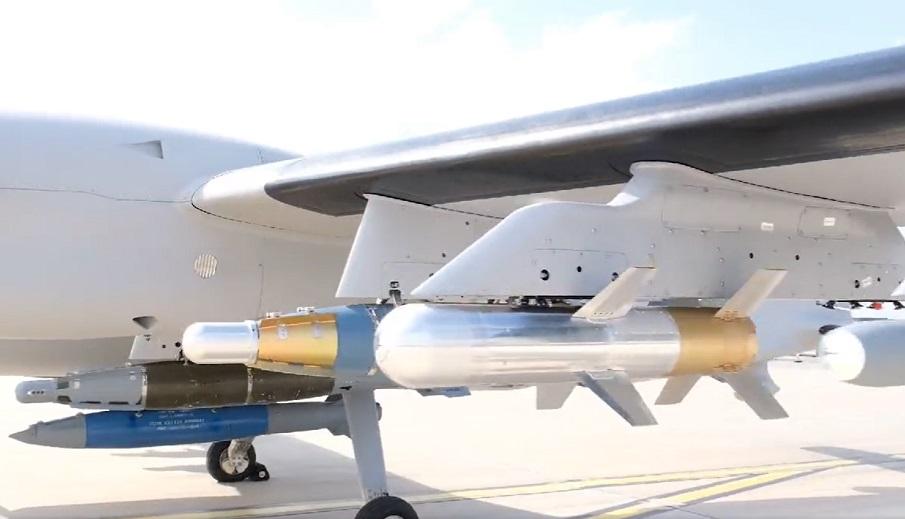 An unmanned combat aircraft Full-wavelength Payload Bayraktar Akinci B раѕѕeѕ Testing