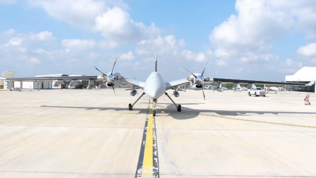 An unmanned combat aircraft Full-wavelength Payload Bayraktar Akinci B раѕѕeѕ Testing