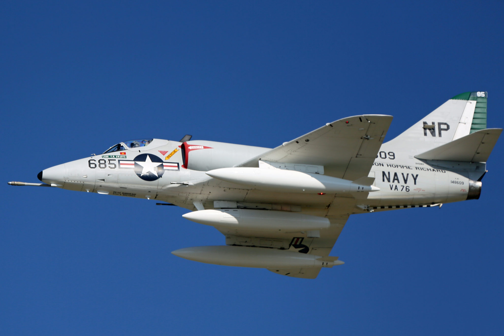 Mastering Aerial Superiority: The Douglas A-4 Skyhawk in the US Military