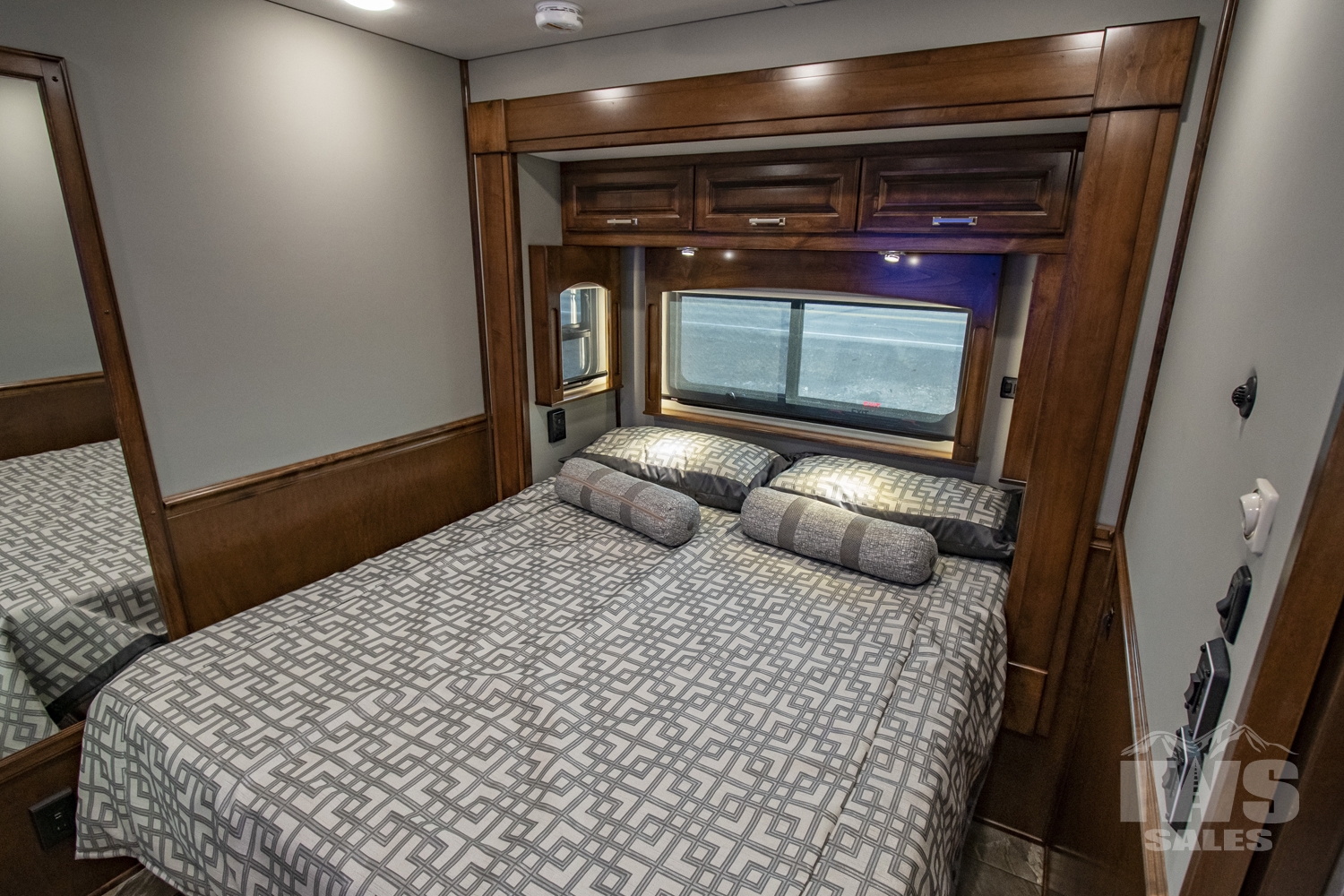 Nomadic Marvels: Semi-Truck RV Conversions with Private Balconies