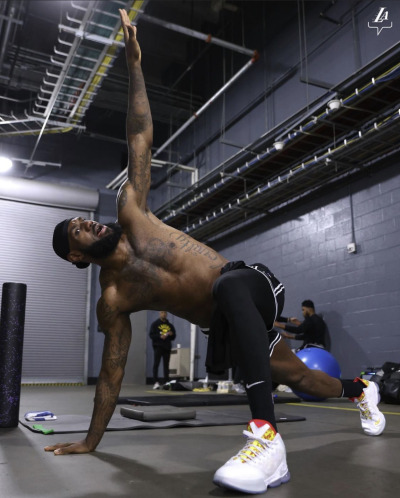 'Unlocking your power': LeBron James unveils his training secrets and Workout Routine & Diet Plan off season