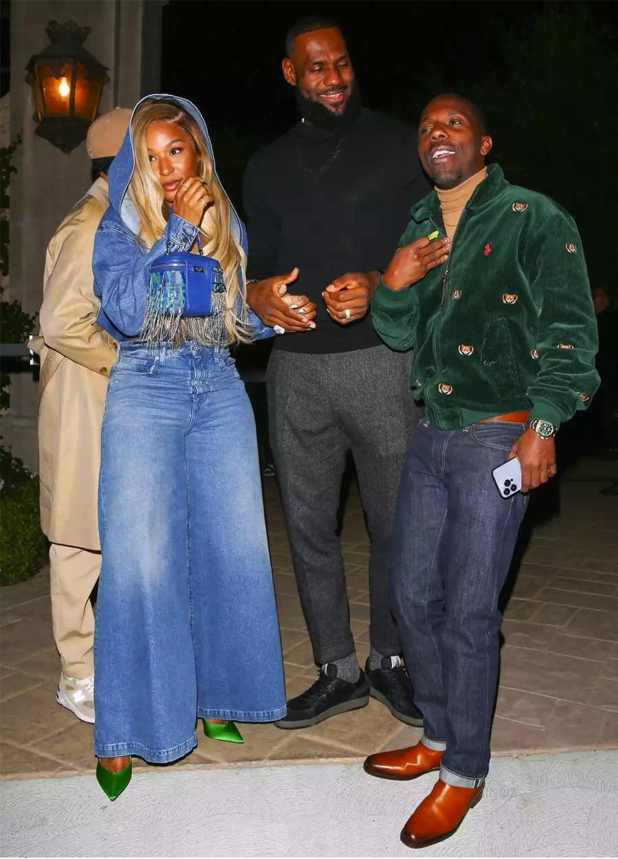 Lebron James And His Wife Met The Legendary Mick Jagger And Other Famous Stars When Attending Leonardo Dicaprio's Birthday Party At A Private Villa In Beverly Hills. - Car Magazine TV