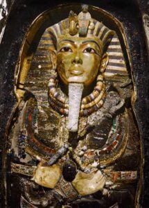 King Tutankhamun and the Mummy's Curse That Killed Nine Explorers - T-News