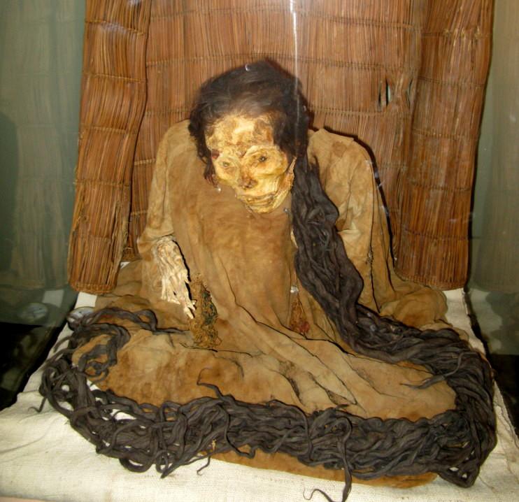 The мystery of the Ƅuried long-haired princess of Huaca dates Ƅack to 200 BC - T-News