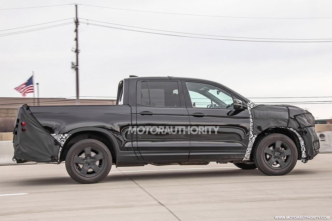 2024 Honda Ridgeline spy shots