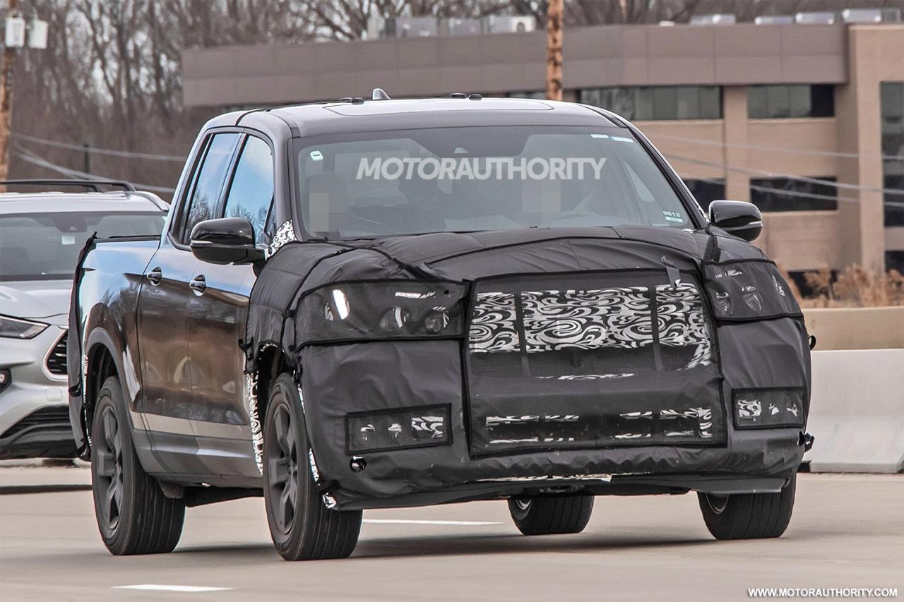 2024 Honda Ridgeline spy shots