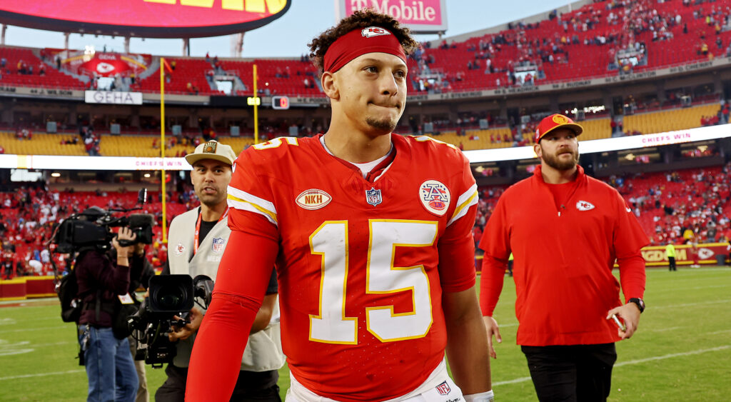 "Unprecedented Sporting Event Surprise: NFL Star Patrick Mahomes' Appearance Ahead of Broncos' Big Game - The Untold Story" - amazingdailynews.com
