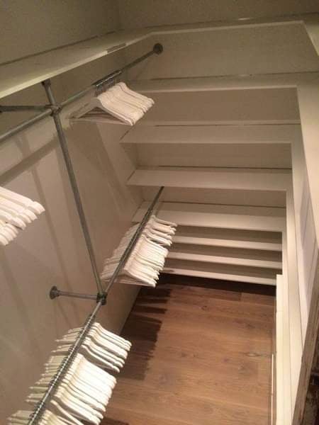 25 Simple Yet Functional "Walk-in Closet" Ideas for Transforming Your Small Space -