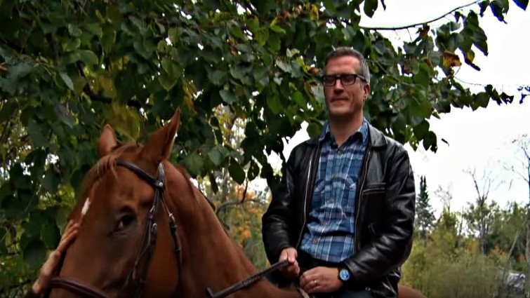 TV Reporter Attempts Riding A Horse But Gets Thrown From Him