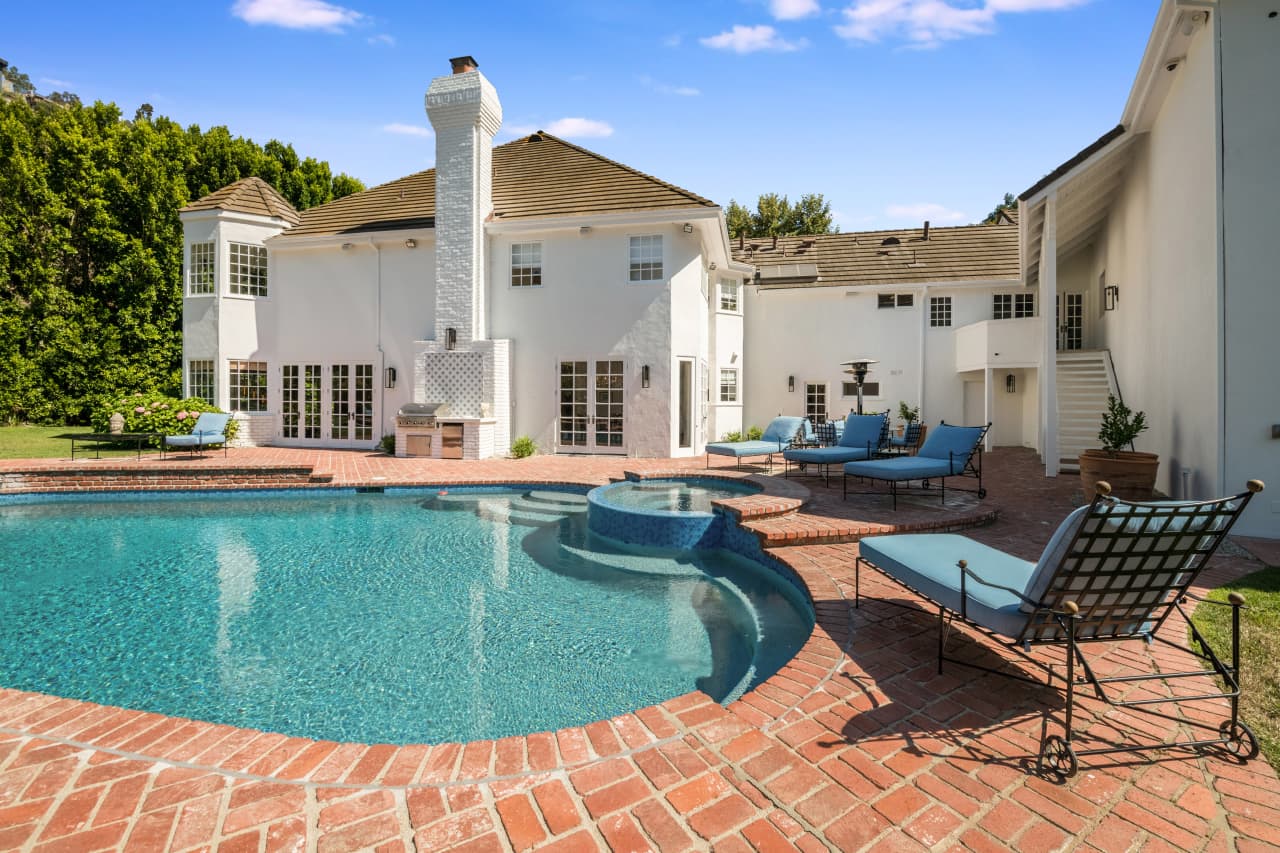 Magic Johnson's 1980s gated estate in Los Angeles is asking $14.5 million