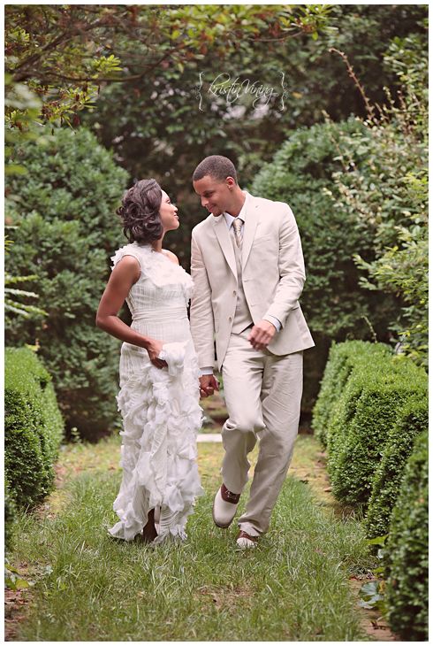 Stephen Curry and his wife suddenly posted beautiful, dreamlike wedding photos from 10 years ago on social networks