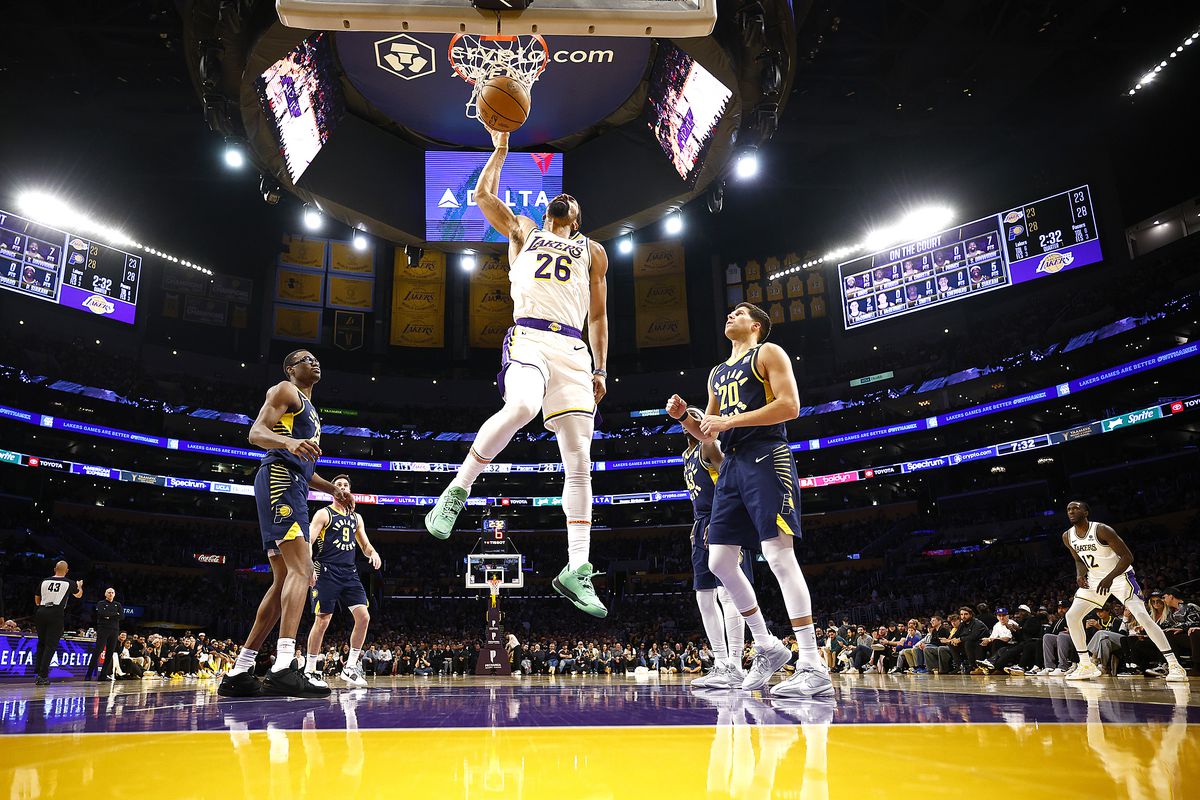 Grades for LeBron James, Anthony Davis in Lakers win vs. Pacers - Silver  Screen and Roll