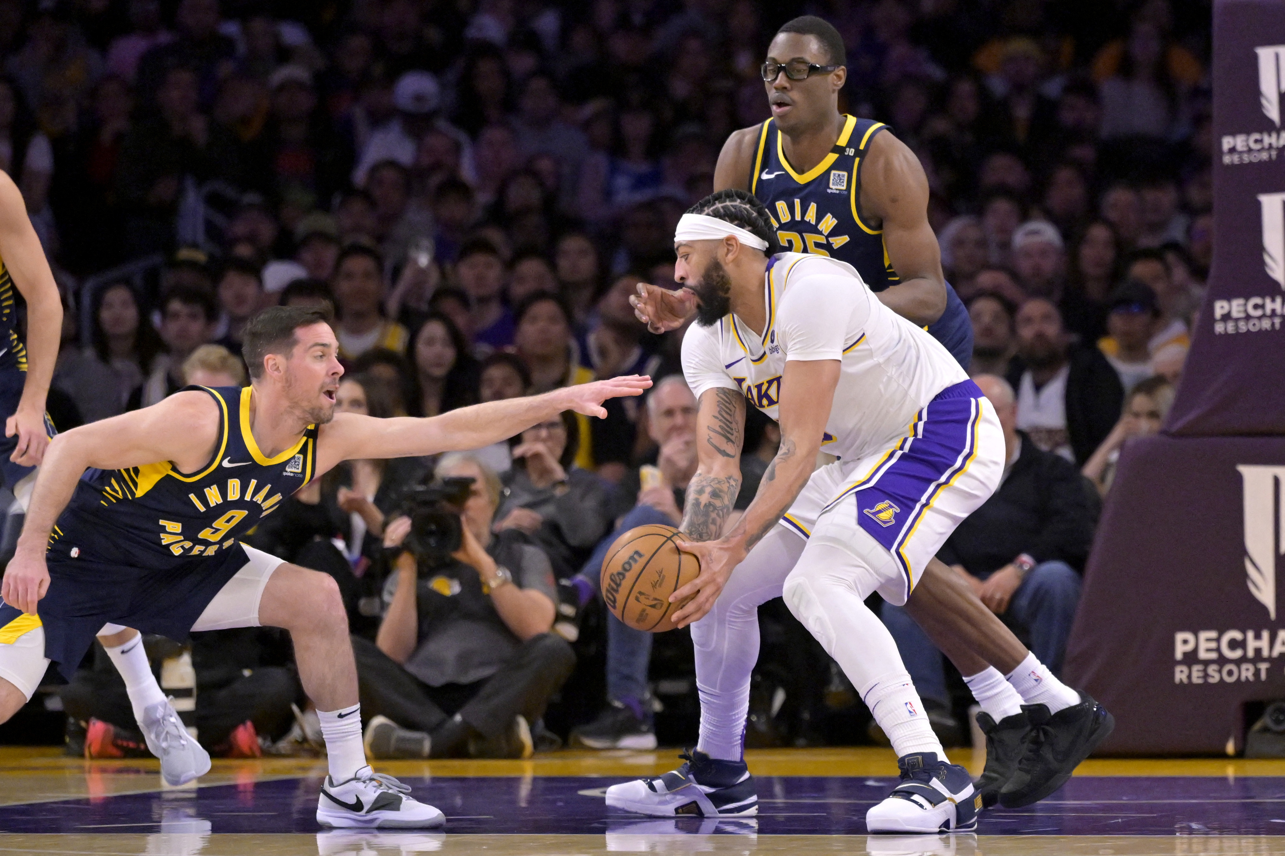 Lakers score season-best 150 points in win over Pacers | Reuters