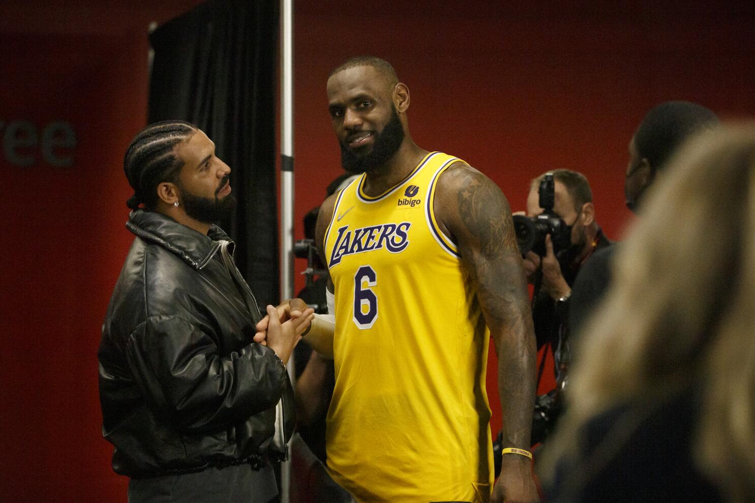 Why LeBron James accompanied Drake to the stage in Los Angeles - Los  Angeles Times