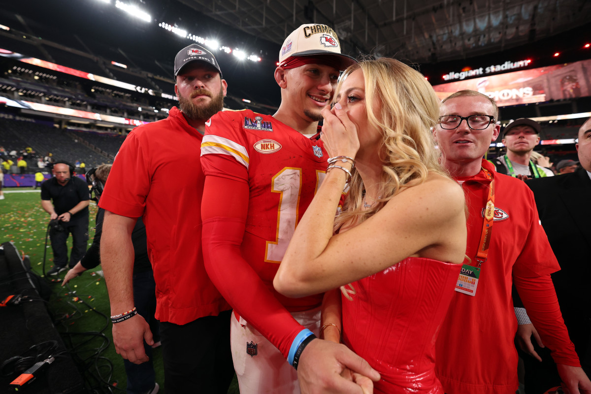 Everyone's Loving Text Message Patrick Mahomes Sent His Wife - The Spun: What's Trending In The Sports World Today