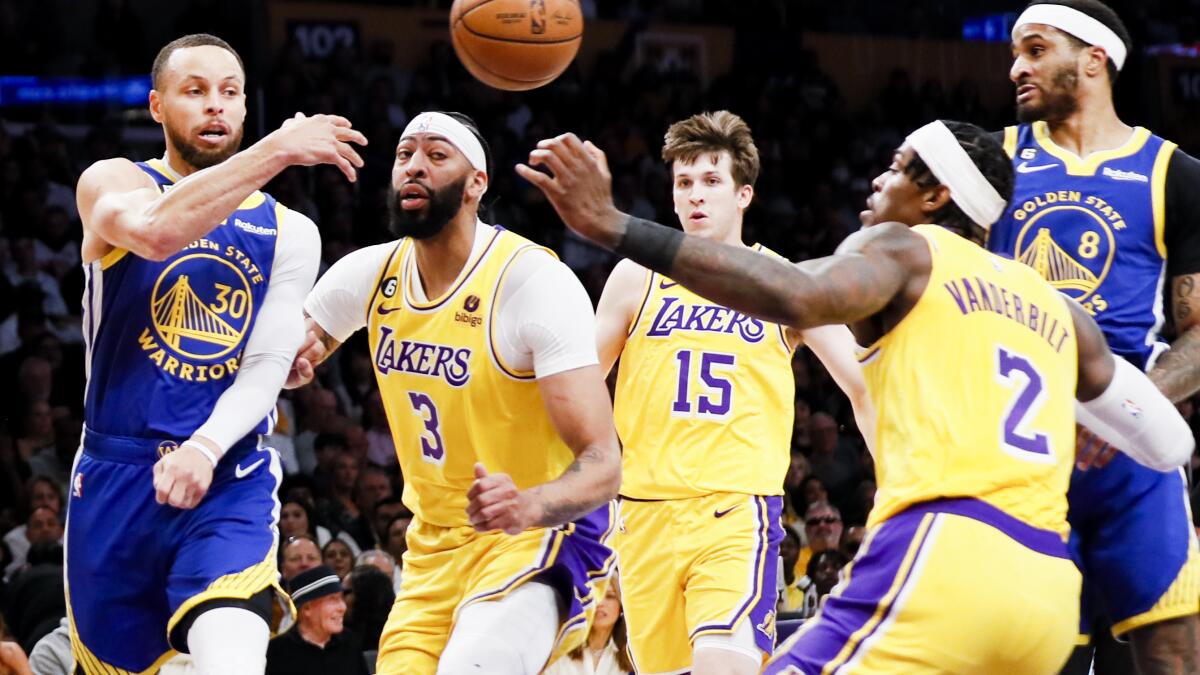 Recap: Lakers beat Warriors in Game 4, take 3-1 series lead - Los Angeles Times